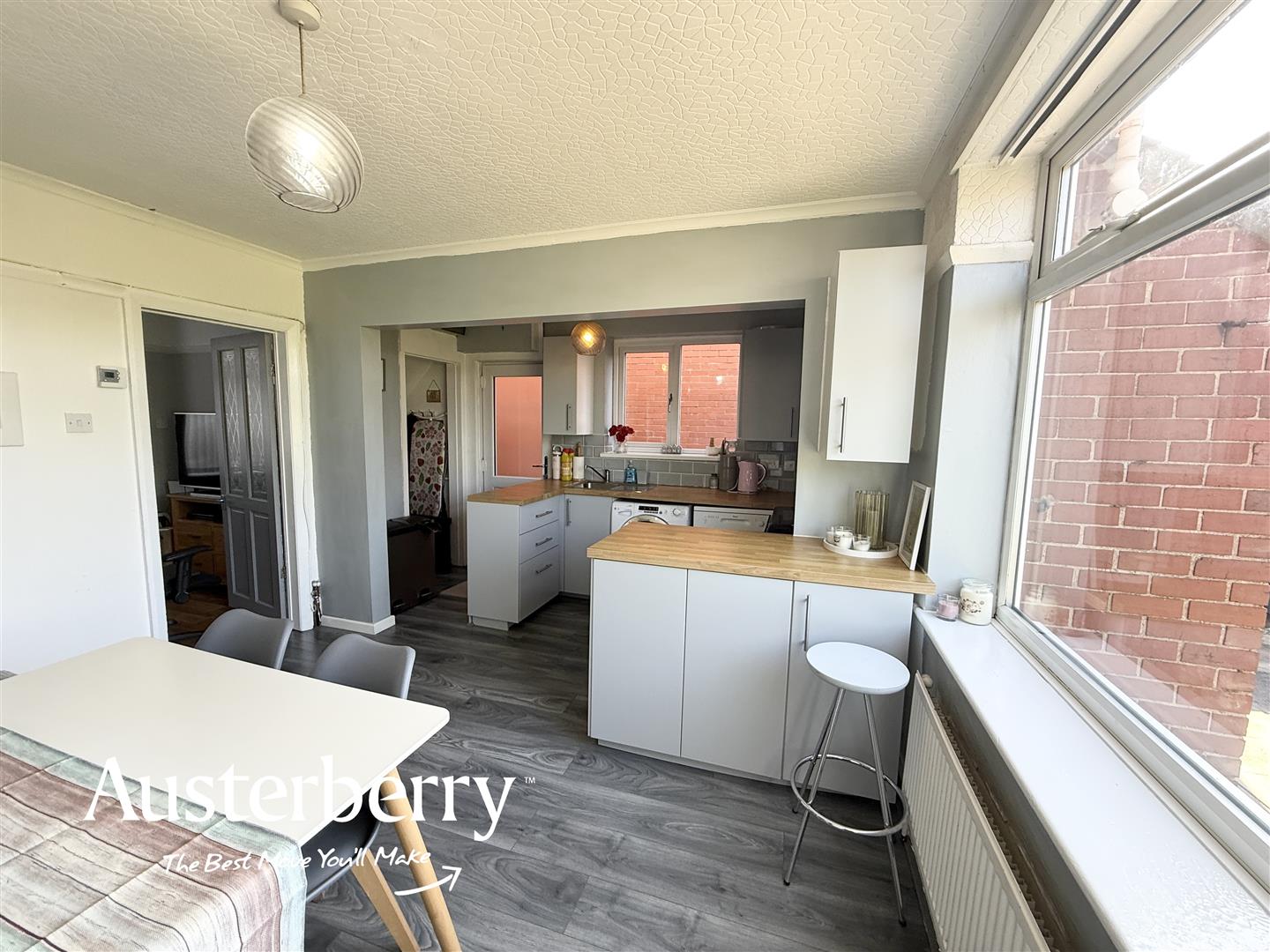 2 bed property in Park Hall Crescent, Stoke-On-Trent